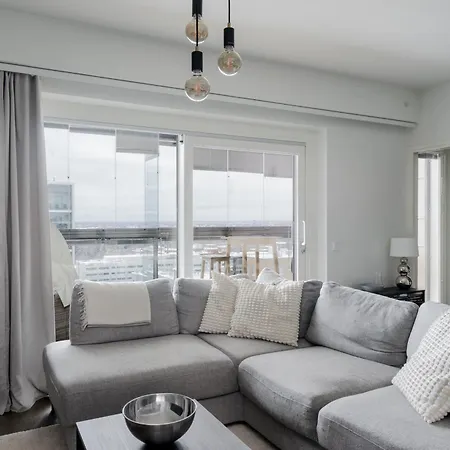 Modern 1br With Balcony At Tripla Pasila, 5 Mins To Center 아파트 *