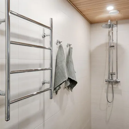 Modern 1br With Balcony At Tripla Pasila, 5 Mins To Center 헬싱키