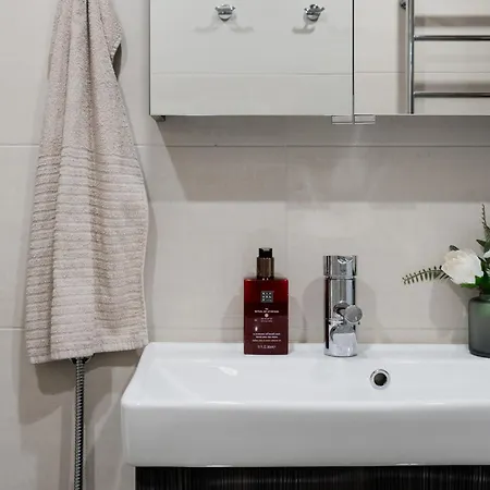 Modern 1br With Balcony At Tripla Pasila, 5 Mins To Center * Helsinki